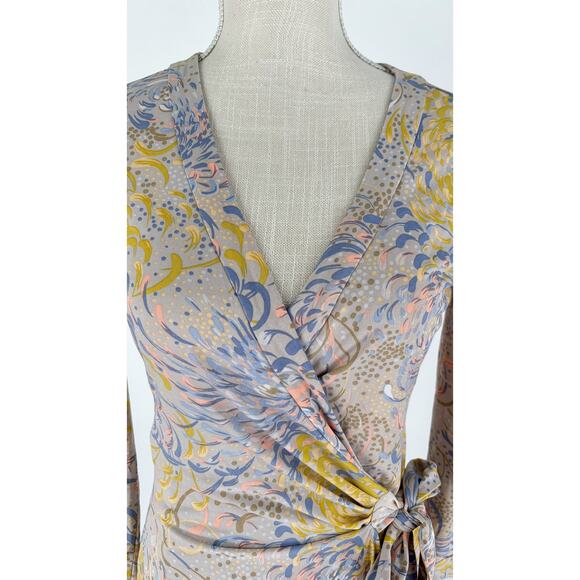 BCBGMAXAZRIA Alberta Long Sleeve Wrap Mini Dress Womens Size Small Pastel - Picture 2 of 11